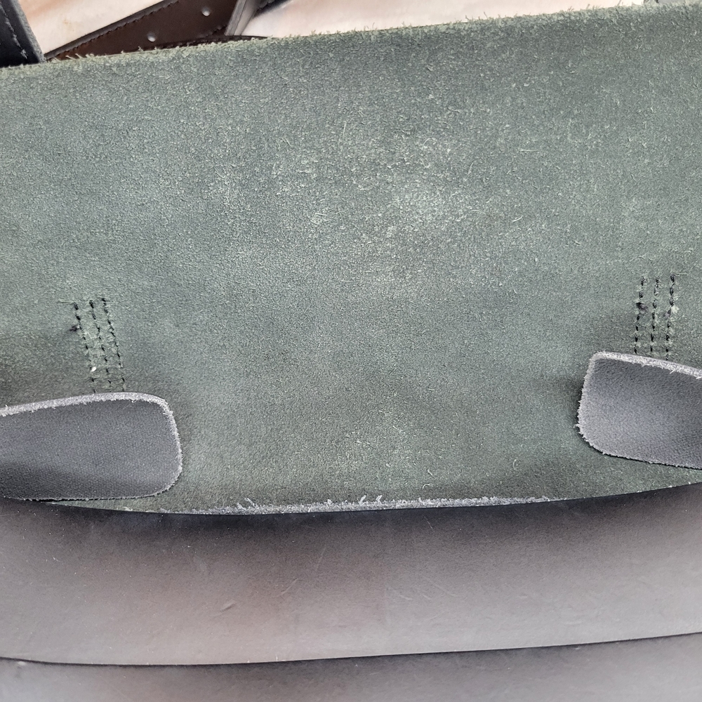 Dr. Marten's Black Satchel Bag Purse - Picture 9 of 13
